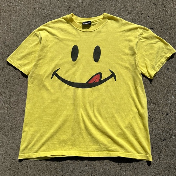 Vintage 90s Joe Boxer Smiley Yellow tee Single Stitch Made in USA - Picture 1 of 5